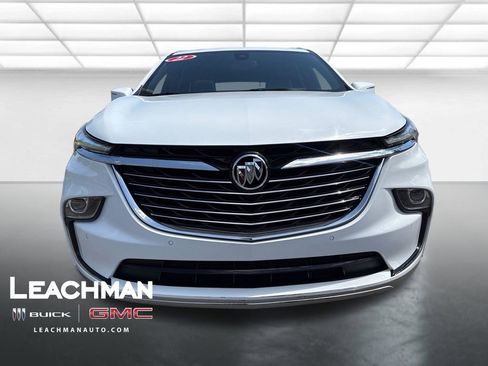 Used 2022 Buick Enclave Essence w/ Experience Buick Package FWD image 9