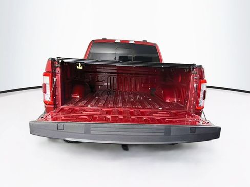 Used 2022 Ford F150 Platinum AWD/4WD image 26