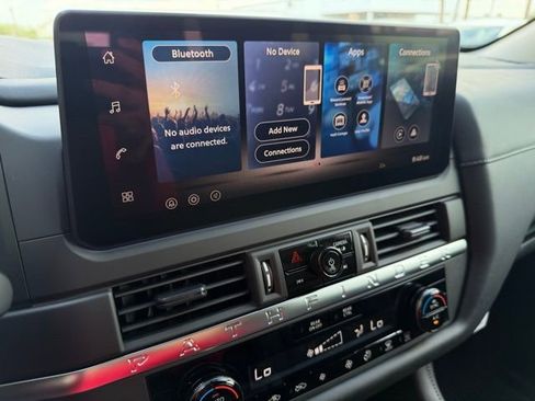 Certified 2026 Nissan Pathfinder S image 19