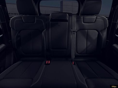 New 2026 Jeep Grand Cherokee Altitude AWD/4WD image 17