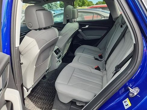 Certified 2023 Audi Q5 e Premium Plus image 10