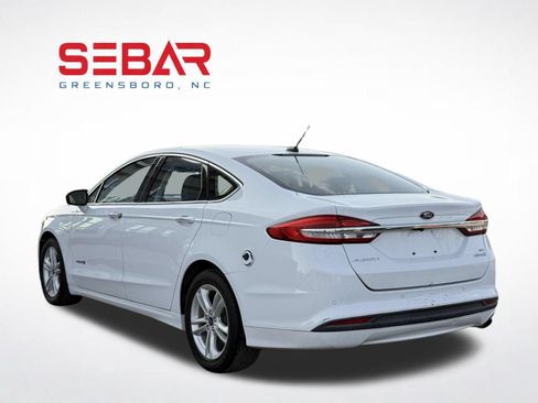 Used 2018 Ford Fusion SE w/ Equipment Group 602A FWD image 8
