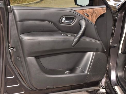 Used 2023 INFINITI QX80 Premium Select w/ Cargo Package image 37