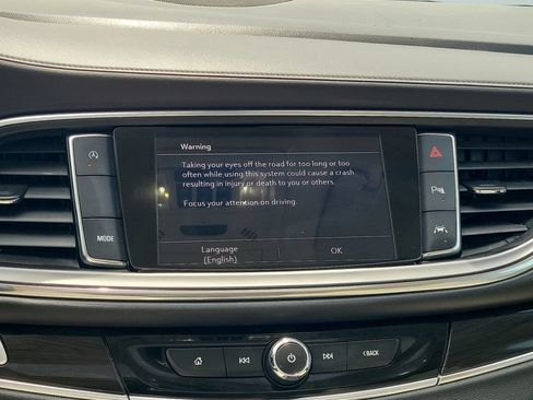 Used 2022 Buick Enclave Essence w/ Experience Buick Package FWD image 14