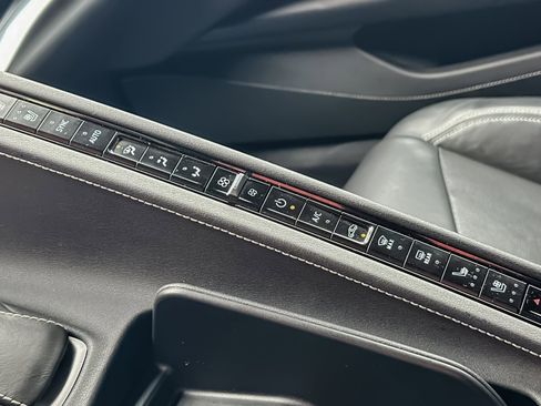 Used 2020 Chevrolet Corvette Stingray Preferred Cpe w/ 2LT Preferred Equipment Group image 15