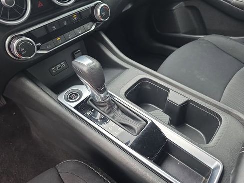 Used 2022 Nissan Sentra SV image 45