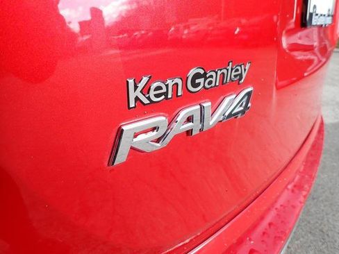 Certified 2017 Toyota RAV4 XLE image 7