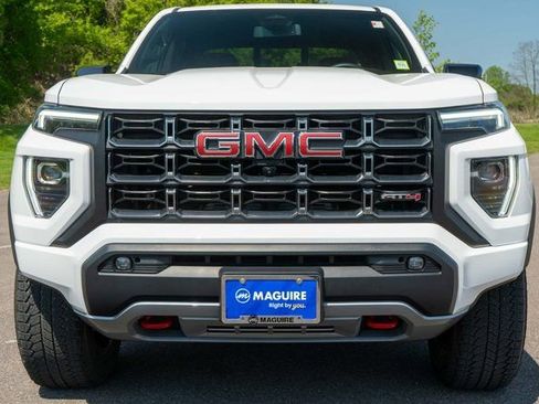 Used 2024 GMC Canyon AT4 w/ AT4 Premium Package AWD/4WD image 3