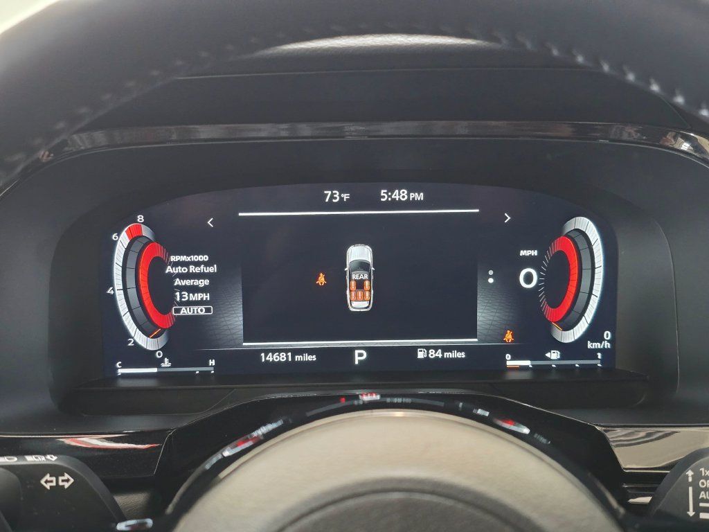 Used 2025 Nissan Pathfinder Platinum AWD/4WD image 13