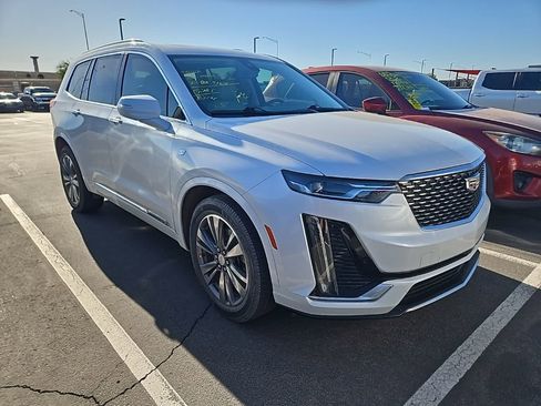 Used 2021 Cadillac XT6 Premium Luxury image 4