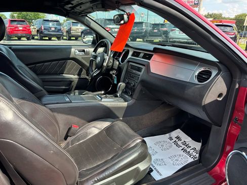 Used 2014 Ford Mustang GT Premium image 13