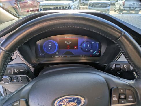 Used 2020 Ford Escape SE Sport image 19