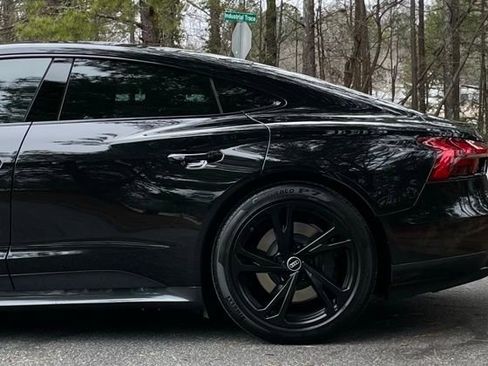 Used 2023 Audi e-tron GT Premium Plus image 6