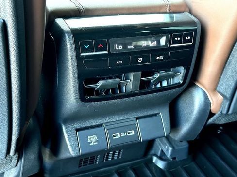 Used 2024 Acura MDX FWD w/ Technology Package image 23