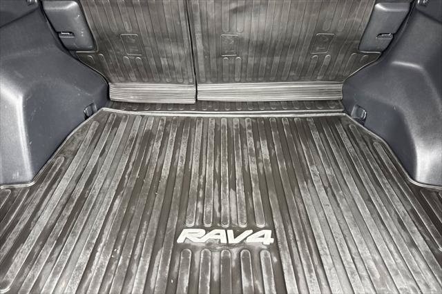 Certified 2024 Toyota RAV4 LE AWD/4WD image 15