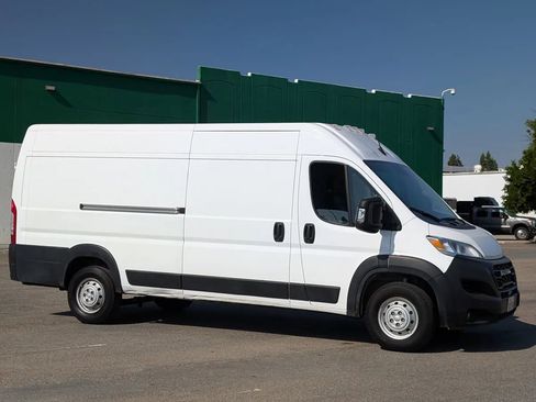Used 2023 RAM ProMaster 3500 FWD image 1