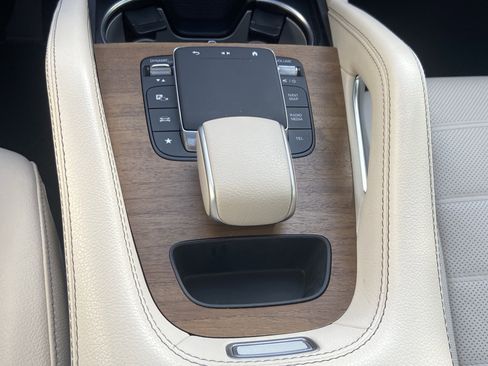 Certified 2024 Mercedes-Benz GLE 450 4MATIC image 35