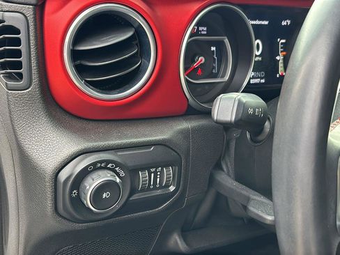 Used 2019 Jeep Wrangler Unlimited Rubicon image 24