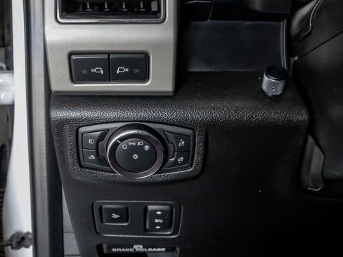 Used 2020 Ford F350 Lariat w/ Lariat Ultimate Package AWD/4WD image 27