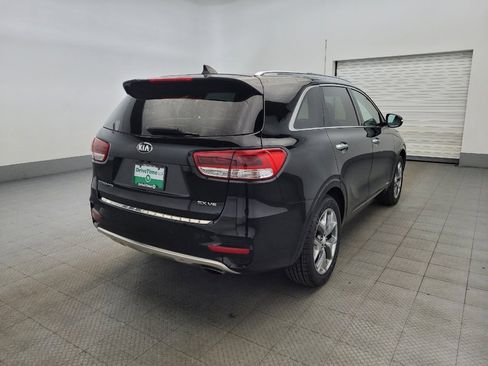 Used 2017 Kia Sorento SX image 9