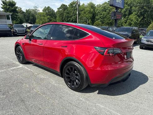 Used 2021 Tesla Model Y Long Range AWD/4WD image 3