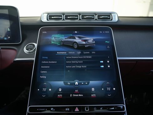 Used 2022 Mercedes-Benz S 580 4MATIC Sedan w/ AMG Line Package image 72