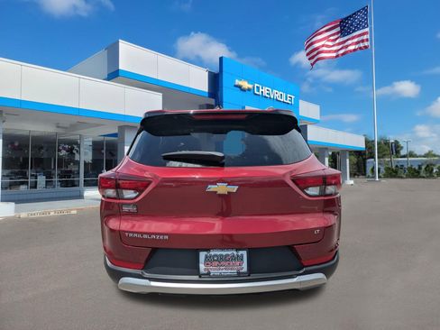 Used 2021 Chevrolet TrailBlazer LT AWD/4WD image 4