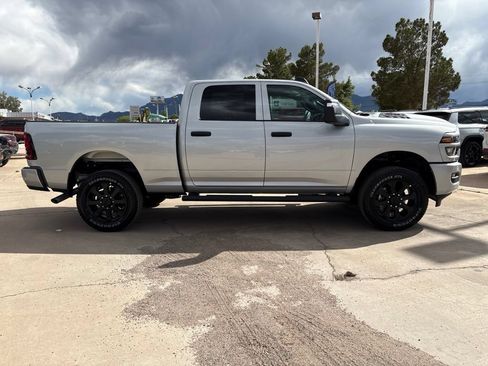 New 2026 RAM 2500 Tradesman AWD/4WD image 4