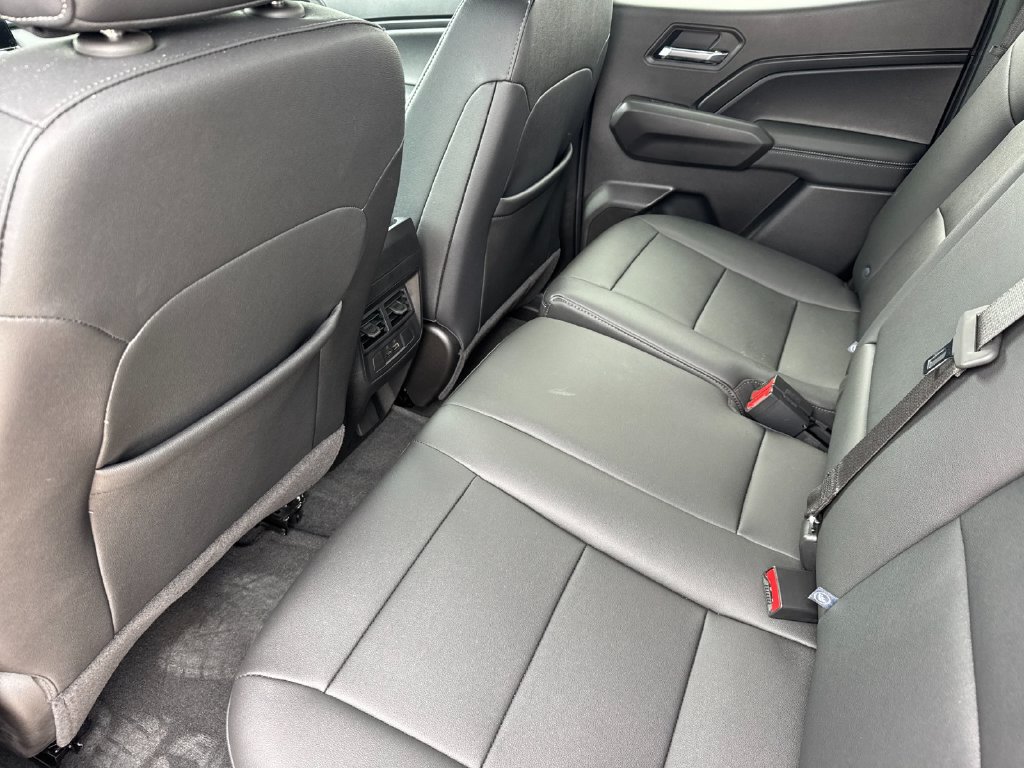 Used 2025 GMC Canyon Elevation w/ Convenience Package RWD image 12