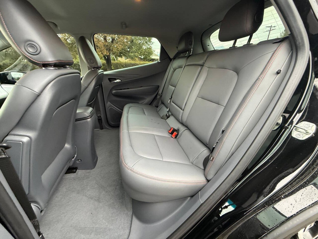 Used 2021 Chevrolet Bolt Premier FWD image 13