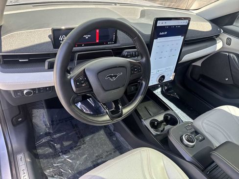 Used 2022 Ford Mustang Mach-E Premium RWD image 10