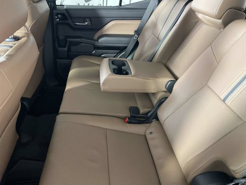 New 2026 Toyota 4Runner Limited AWD/4WD image 23