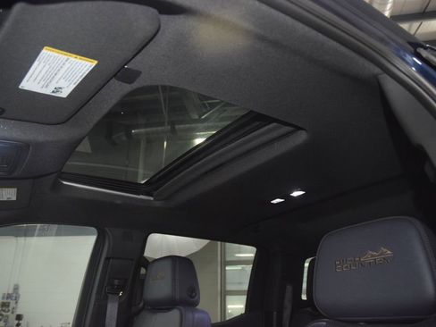 Used 2023 Chevrolet Silverado 1500 High Country w/ High Country Premium Package AWD/4WD image 51