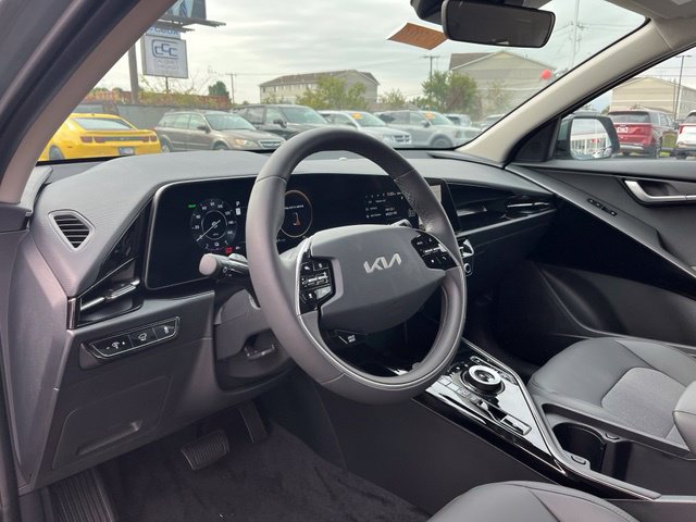 Certified 2025 Kia Niro Wind w/ Wind Preserve Package FWD image 20