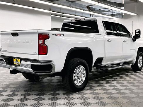 Used 2024 Chevrolet Silverado 3500 LTZ AWD/4WD image 25
