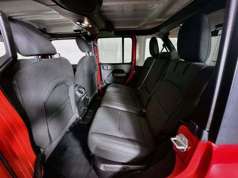 Used 2023 Jeep Wrangler Unlimited AWD/4WD image 25