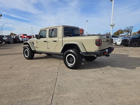 Used 2022 Jeep Gladiator Mojave w/ LED Lighting Group image 9
