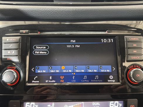 Used 2018 Nissan Rogue SV FWD image 25
