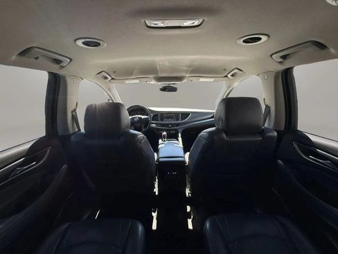 Used 2018 Buick Enclave Essence FWD image 18
