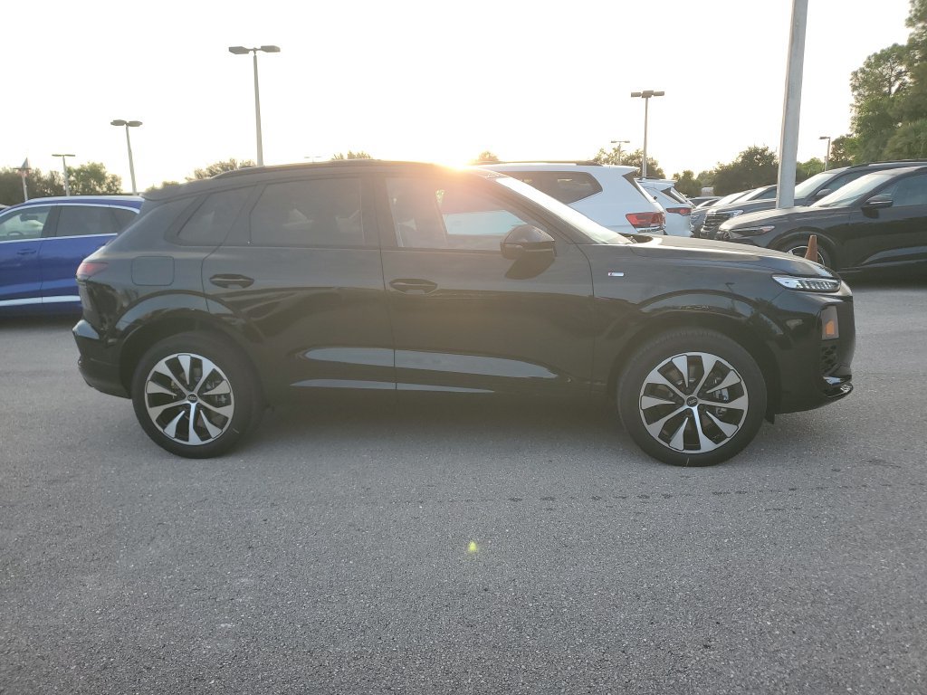 New 2026 Audi Q3 quattro 2.0T AWD/4WD image 4