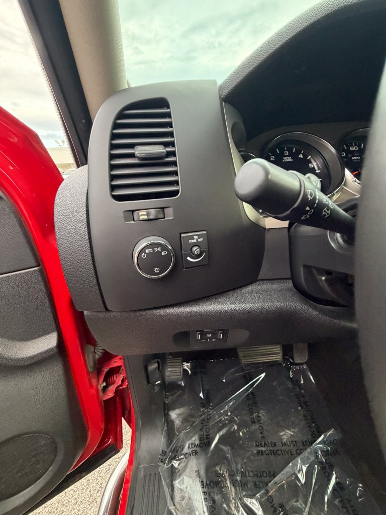Used 2012 Chevrolet Silverado 2500 LT AWD/4WD image 9