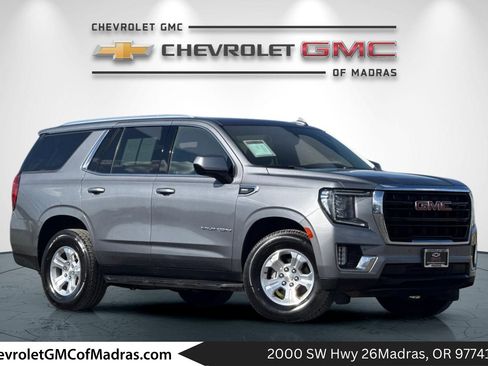 Used 2021 GMC Yukon SLE AWD/4WD image 1