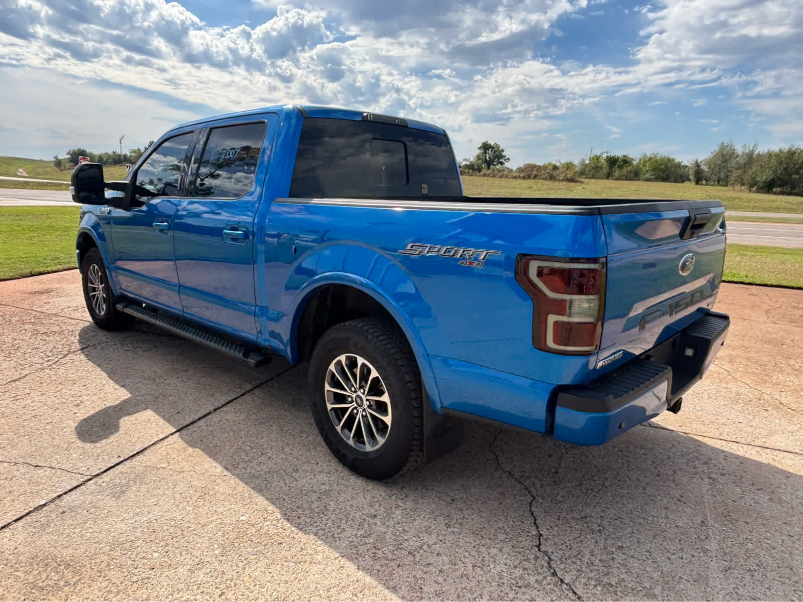 Used 2019 Ford F150 XLT w/ Equipment Group 302A Luxury AWD/4WD image 5