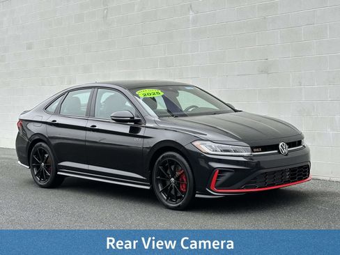 Certified 2025 Volkswagen Jetta GLI Autobahn image 9