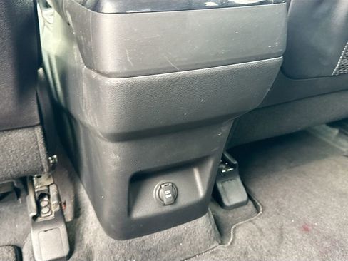 Used 2023 Kia Telluride S FWD image 26