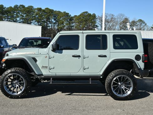 Used 2024 Jeep Wrangler Unlimited Rubicon 392 image 9