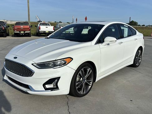 Used 2020 Ford Fusion Titanium FWD image 8