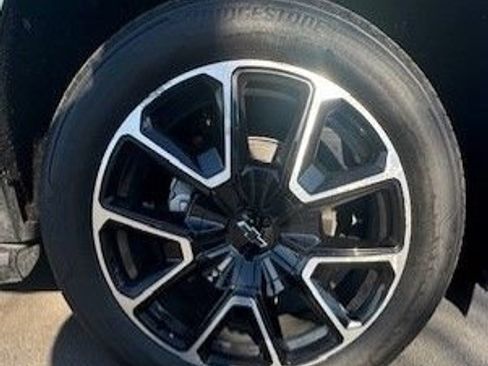 Used 2023 Chevrolet Tahoe RST w/ Luxury Package image 9