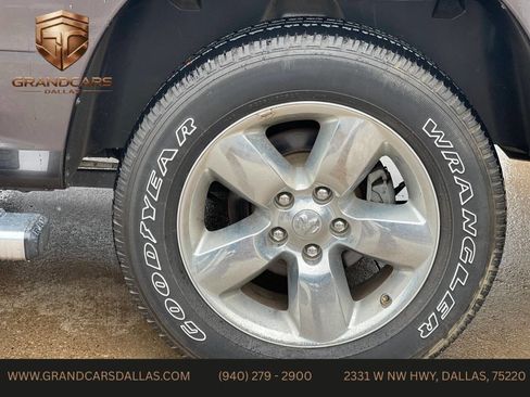 Used 2017 RAM 1500 Express RWD image 14