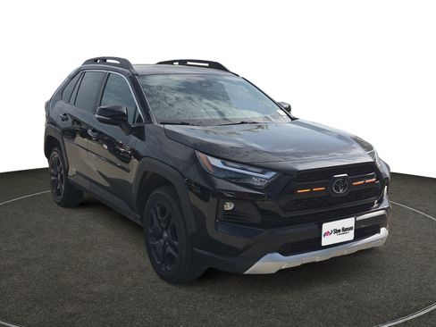 Used 2022 Toyota RAV4 Adventure w/ Convenience Package AWD/4WD image 8